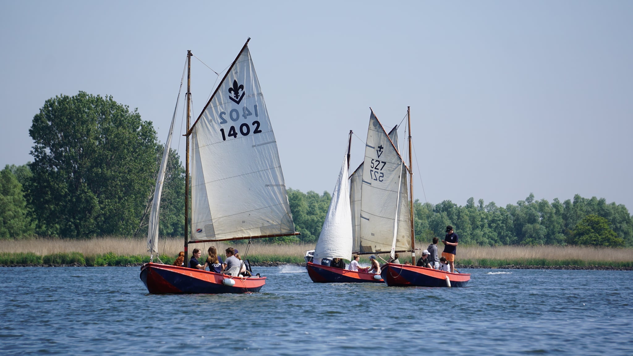 Zeilboot op water